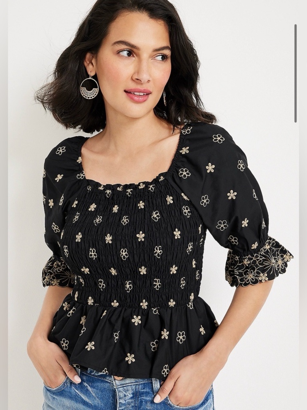 Black Boho Cute! Tan Embroidered Floral Smocked Peplum Top Woman’s M Puff Sleeve